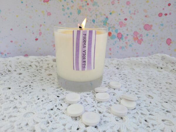 Parma Violet candle - Image 3