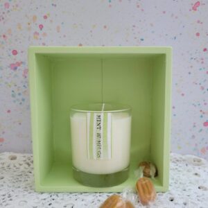 Mint humbug candle
