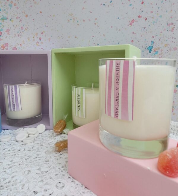 Parma Violet candle - Image 7