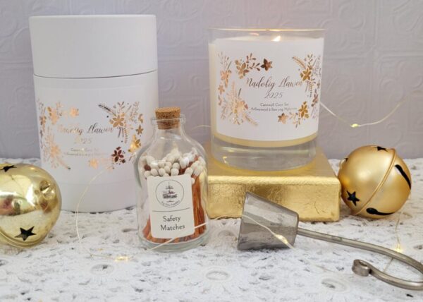 Nadolig Llawen 2025 candle - Image 6