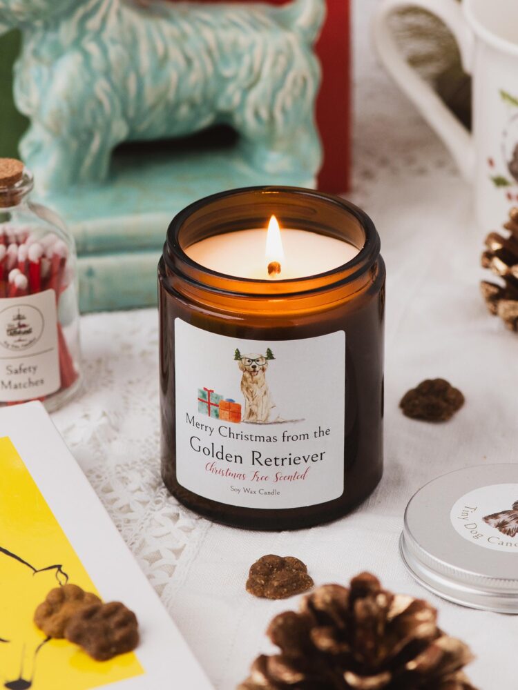 Merry Christmas from the Golden Retriever candle