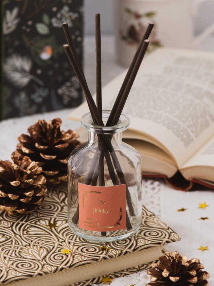 The Holiday reed diffuser