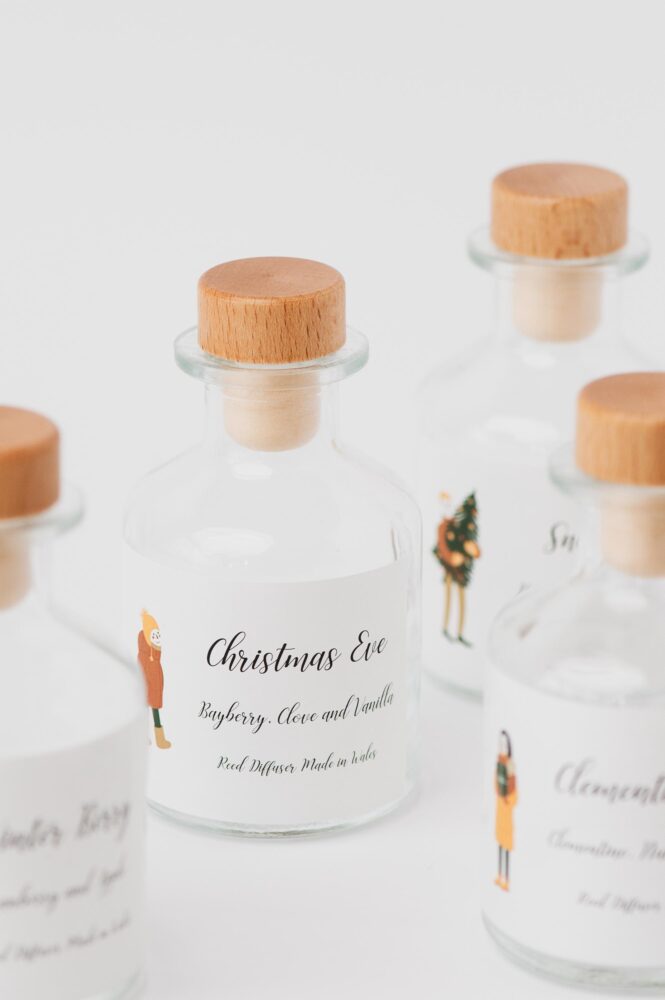 Christmas Eve reed diffuser. - Image 2