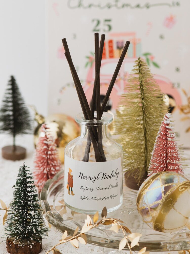 Noswyl Nadolig reed diffuser.