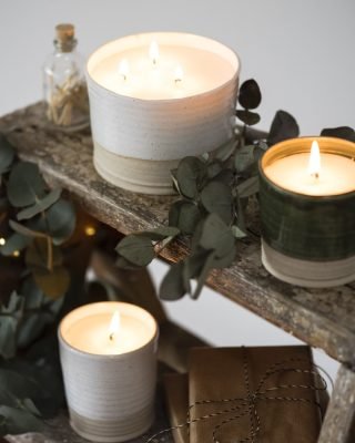 Our Christmas range launches this weekend.  Amongst the many new designs will be these beautiful hand thrown pots filled with our hand poured festive candles.  They will very limited so if you don't want to miss out please sign up for our updates to be the first to access the launch.  Sign up via the website.  Link in the bio.  Www.littlebitdifferent.co.uk
#christmascandles #christmasmelts #festivefragrance #welsh #shoplocal #wholesale #etsyuk #etsyswansea #welshcandles #welshgifts #soywax #veganfriendlycandles #littlebitdifferent #nontoxic #madeinwales
